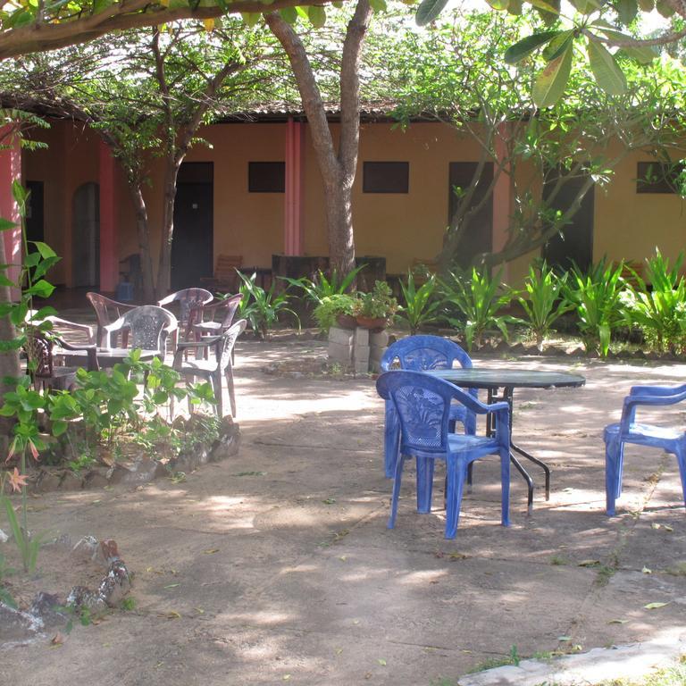 Shahira Hotel Nilaveli Szoba fotó